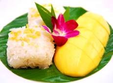 Sticky rice with mango dessert